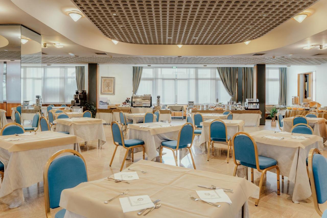 Hotel Minerva Арецо Екстериор снимка