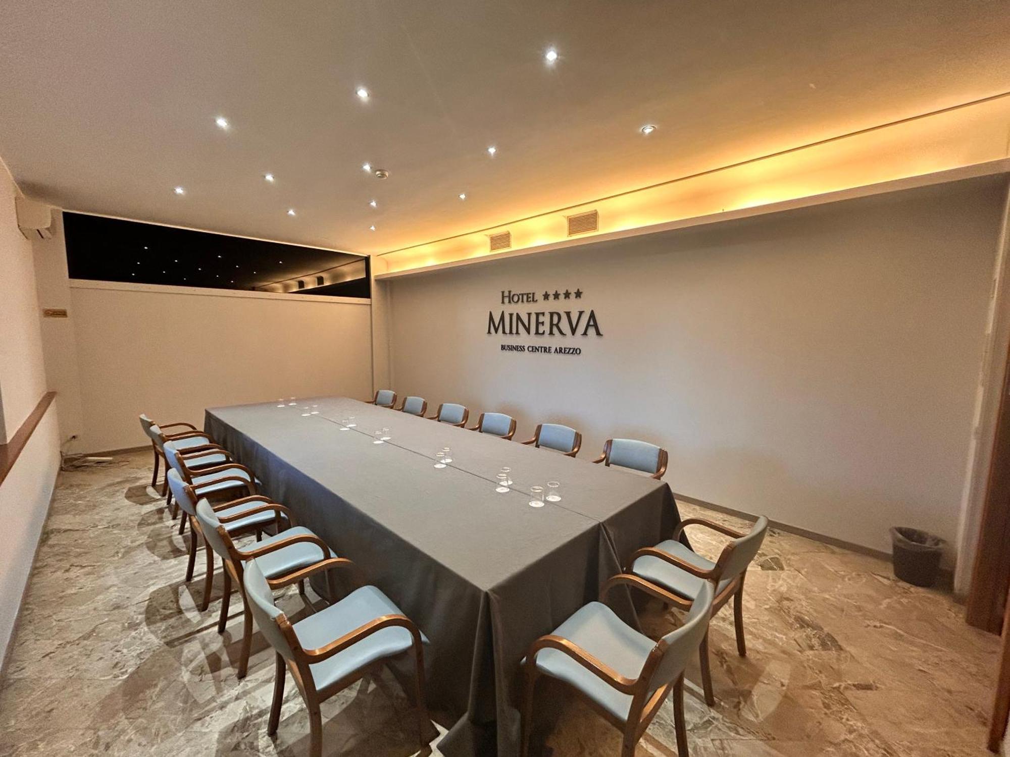 Hotel Minerva Арецо Екстериор снимка