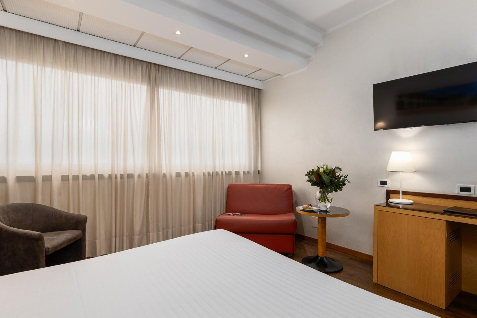 Hotel Minerva Арецо Екстериор снимка