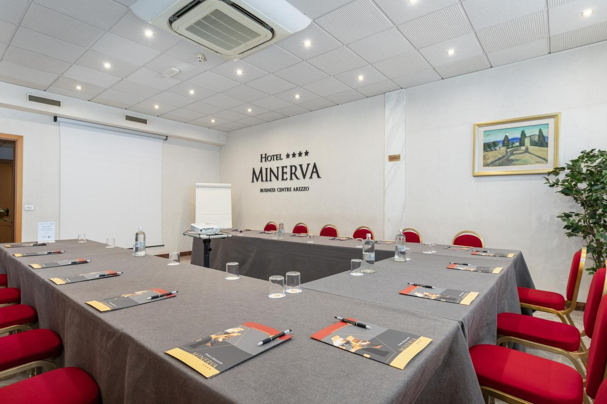 Hotel Minerva Арецо Екстериор снимка